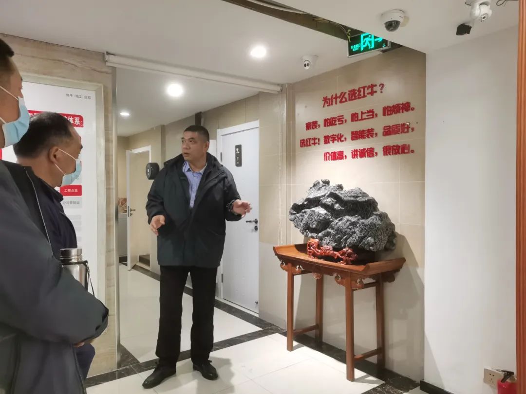 定期培训赋能,只为给您提供更专业、满意的家装体验! 定期培训赋能,只为给您提供更专业、满意的家装体验!