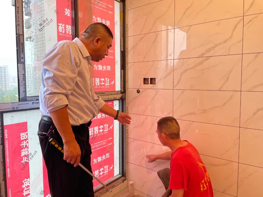 工地突击巡检|当工程总监与装修业主不期而遇,没想到他们…… 工地突击巡检|当工程总监与装修业主不期而遇,没想到他们……