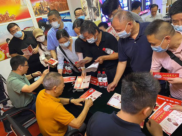 直击火爆现场!领航国际24周年庆火热进行中~ 直击火爆现场!领航国际24周年庆火热进行中~