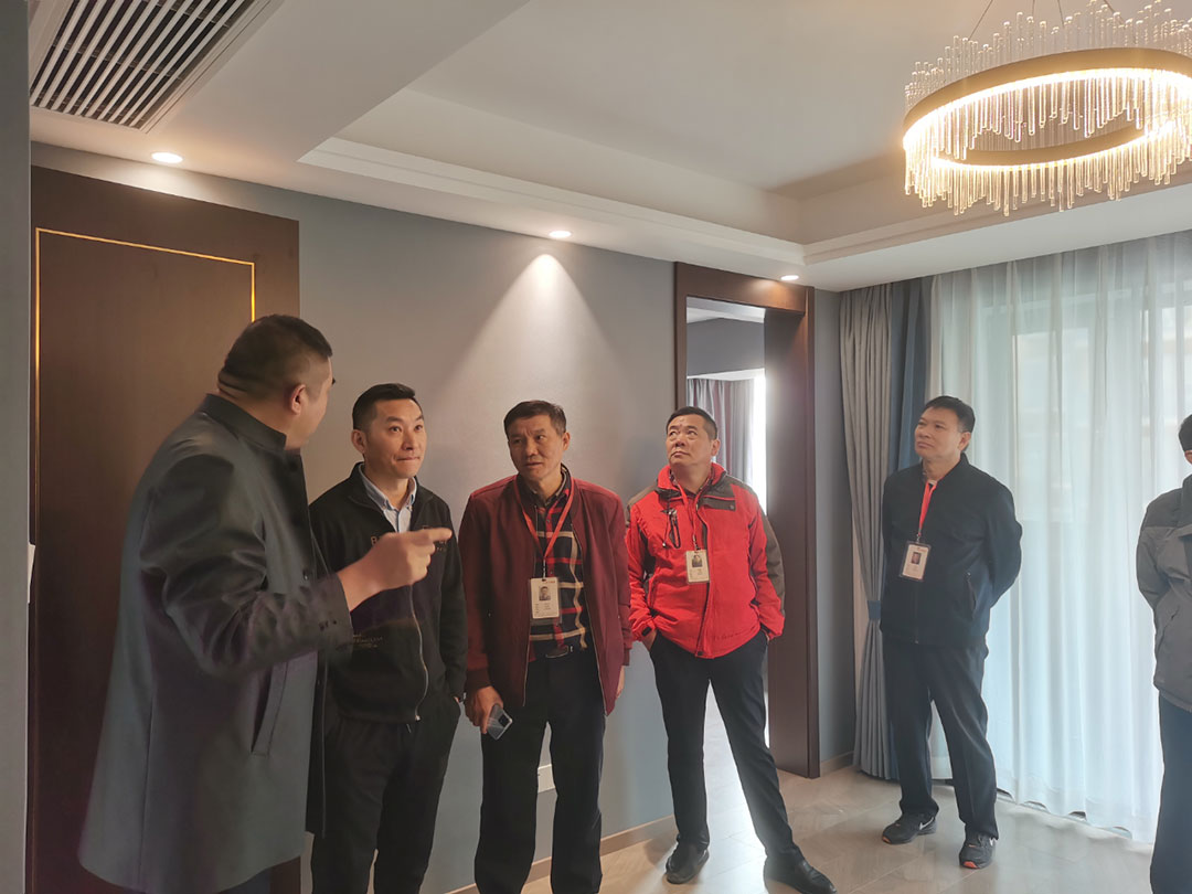 【双十一】工程总监亲自带队巡检,严守每个工地品质,不负所托! 【双十一】工程总监亲自带队巡检,严守每个工地品质,不负所托!