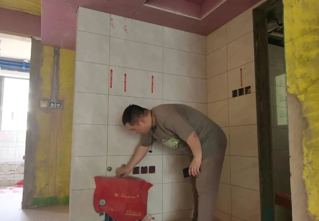 百闻不如一“鉴”!家里装修前,建议大家先看看工地【工地突击巡检】 百闻不如一“鉴”!家里装修前,建议大家先看看工地【工地突击巡检】