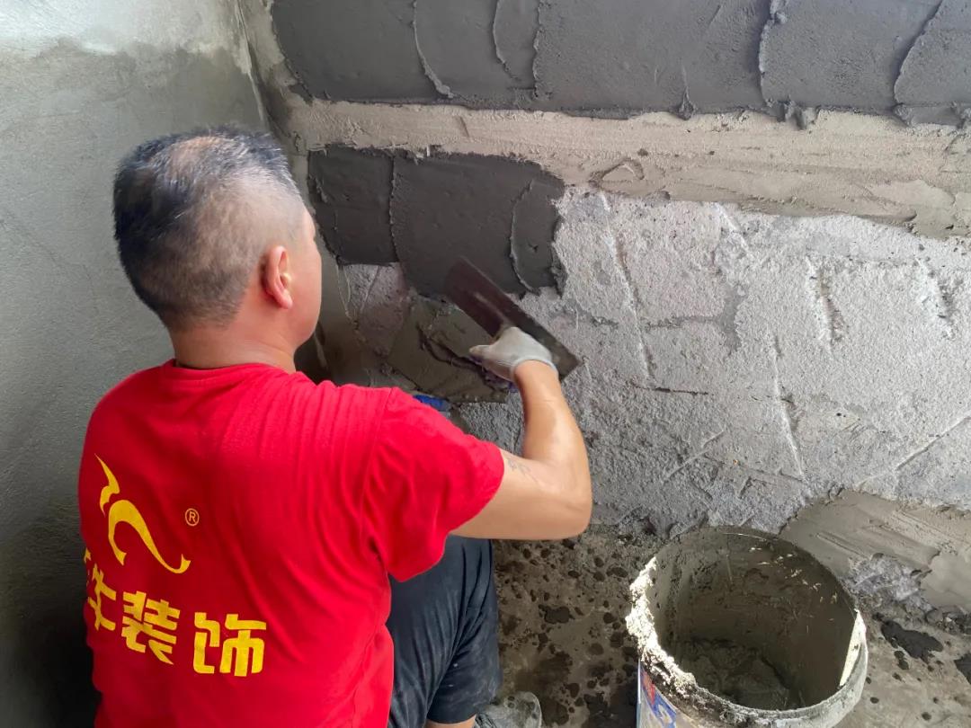 秉承匠心，品质监督！突击领航国际水电、瓦工施工现场！
