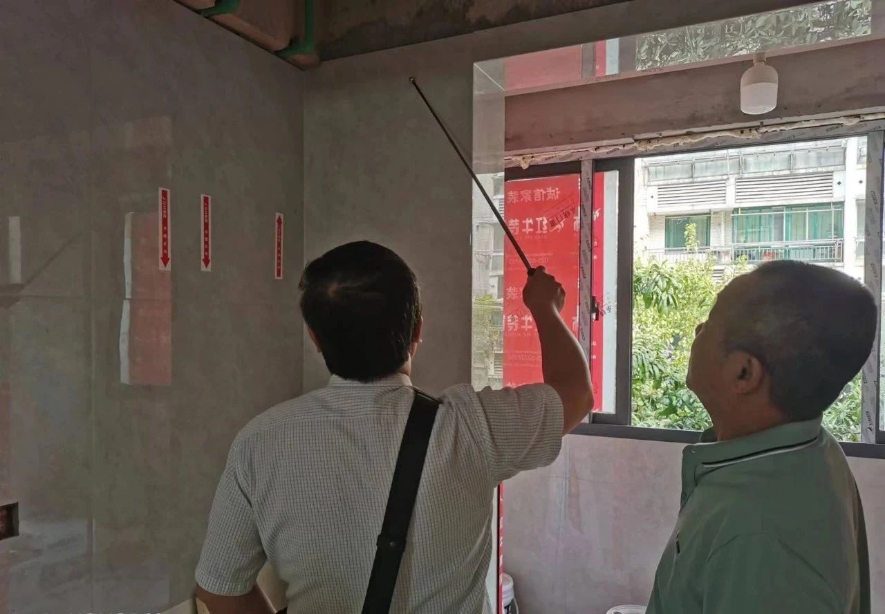 工地突击巡检:记录点点滴滴的努力!从责任出发,以品质交付! 工地突击巡检:记录点点滴滴的努力!从责任出发,以品质交付!