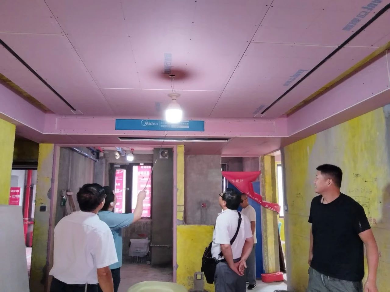 工地突击巡检:严苛落实工艺标准,全力护航工程质量! 工地突击巡检:严苛落实工艺标准,全力护航工程质量!