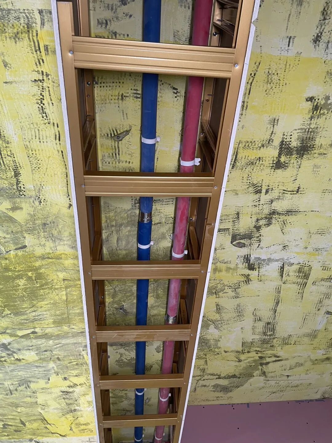 领航国际29载匠心如一:总经理突击工地巡检,严控细节,铸就品质! 领航国际29载匠心如一:总经理突击工地巡检,严控细节,铸就品质!