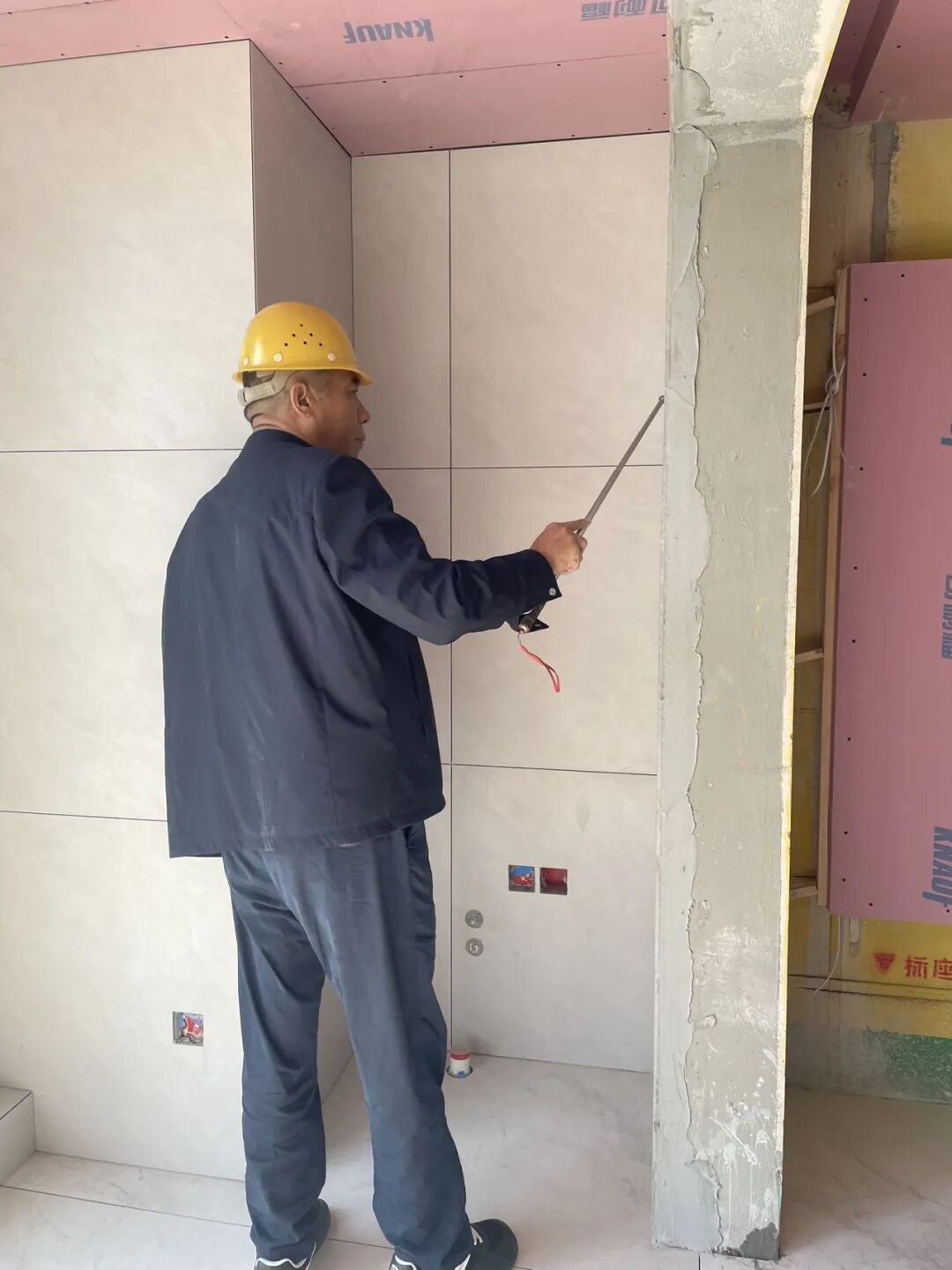 不打招呼,不听汇报!领航国际总经理突击工地巡检,现场“挑刺” 不打招呼,不听汇报!领航国际总经理突击工地巡检,现场“挑刺”