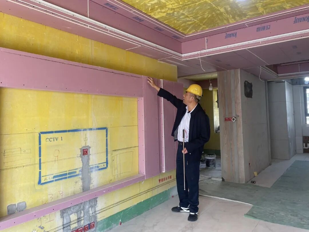 不打招呼，不听汇报！领航国际总经理突击工地巡检，现场“挑刺”