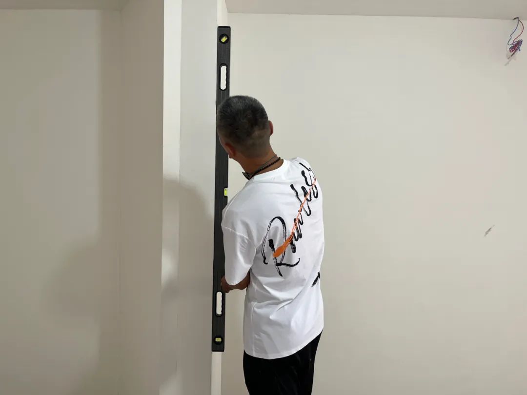 董事长亲自带队突击工地巡检,为高品质装修把关! 董事长亲自带队突击工地巡检,为高品质装修把关!