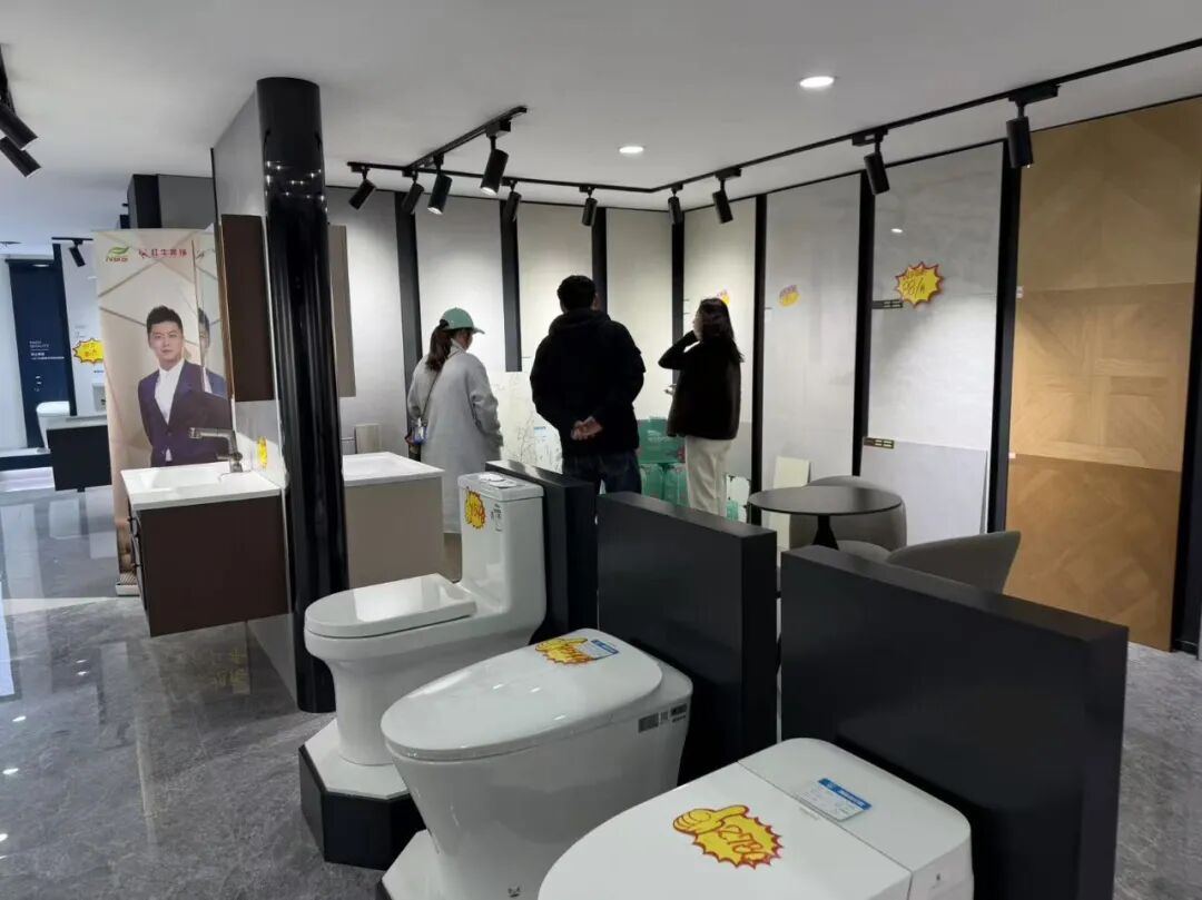 还在为设计费讨价还价?别让你的预算,毁在“免费设计”上 还在为设计费讨价还价?别让你的预算,毁在“免费设计”上