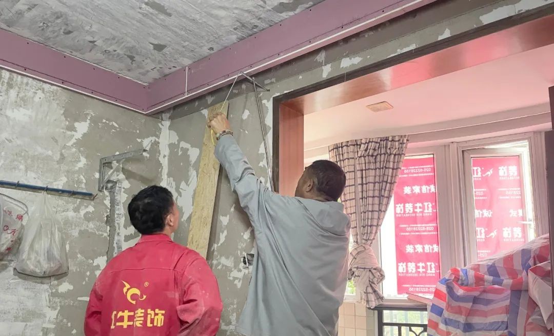 工地巡检|工程总监步履不停,突击工地现场抓质量 工地巡检|工程总监步履不停,突击工地现场抓质量