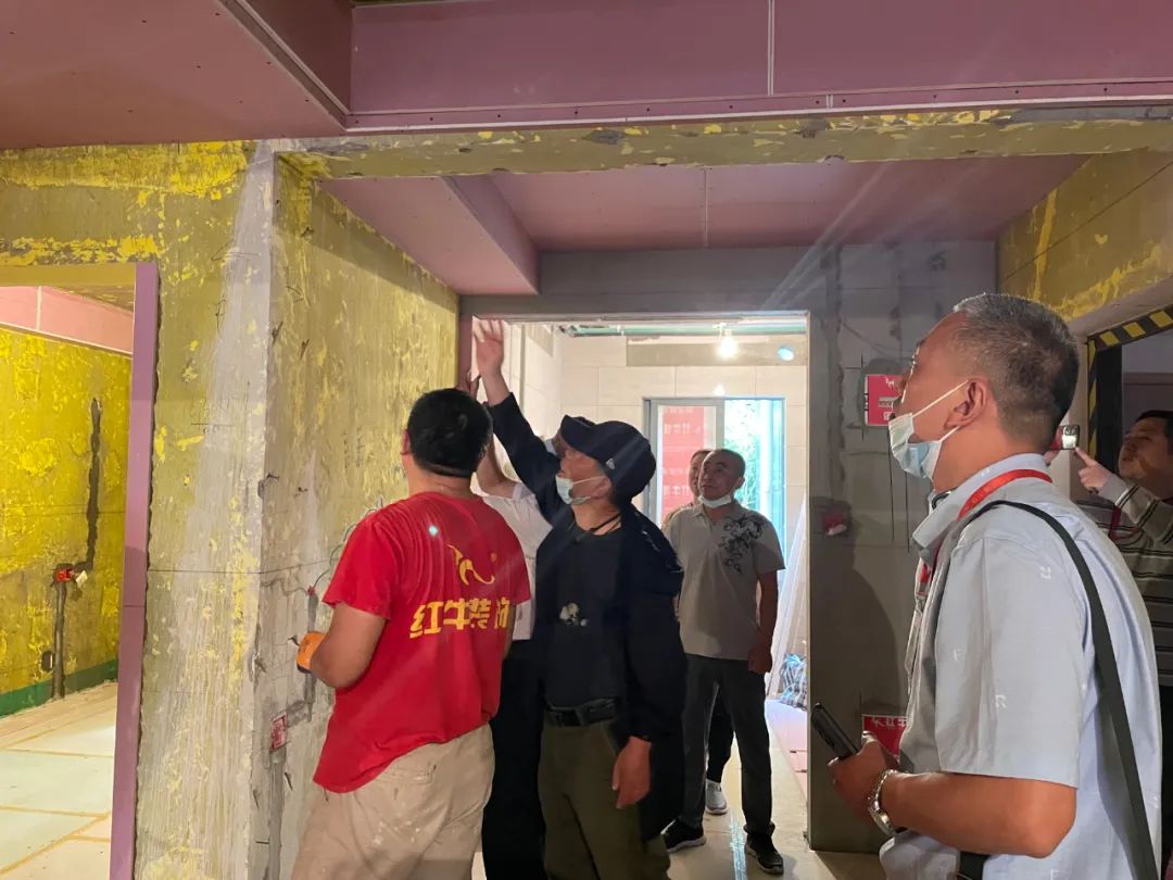 工地突击巡检｜标准化工地竟然做成这样，难怪业主……