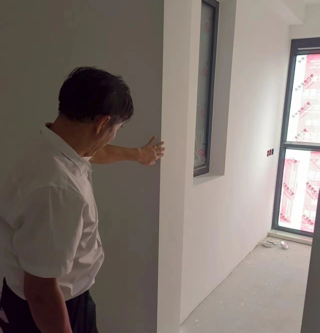 金九银十装修季|领航国际工程总监:工地巡检无小事,严苛落实工艺标准! 金九银十装修季|领航国际工程总监:工地巡检无小事,严苛落实工艺标准!