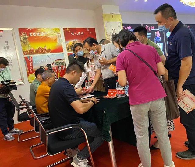 直击火爆现场!领航国际24周年庆火热进行中~ 直击火爆现场!领航国际24周年庆火热进行中~