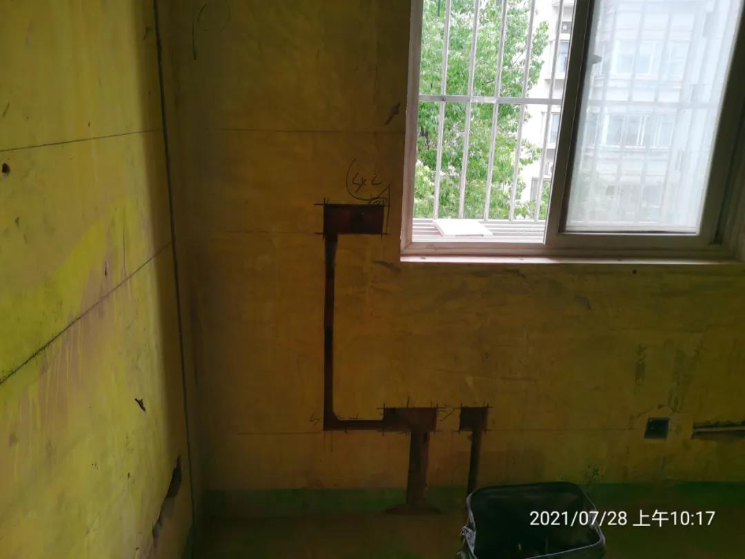 秉承匠心，品质监督！突击领航国际水电、瓦工施工现场！