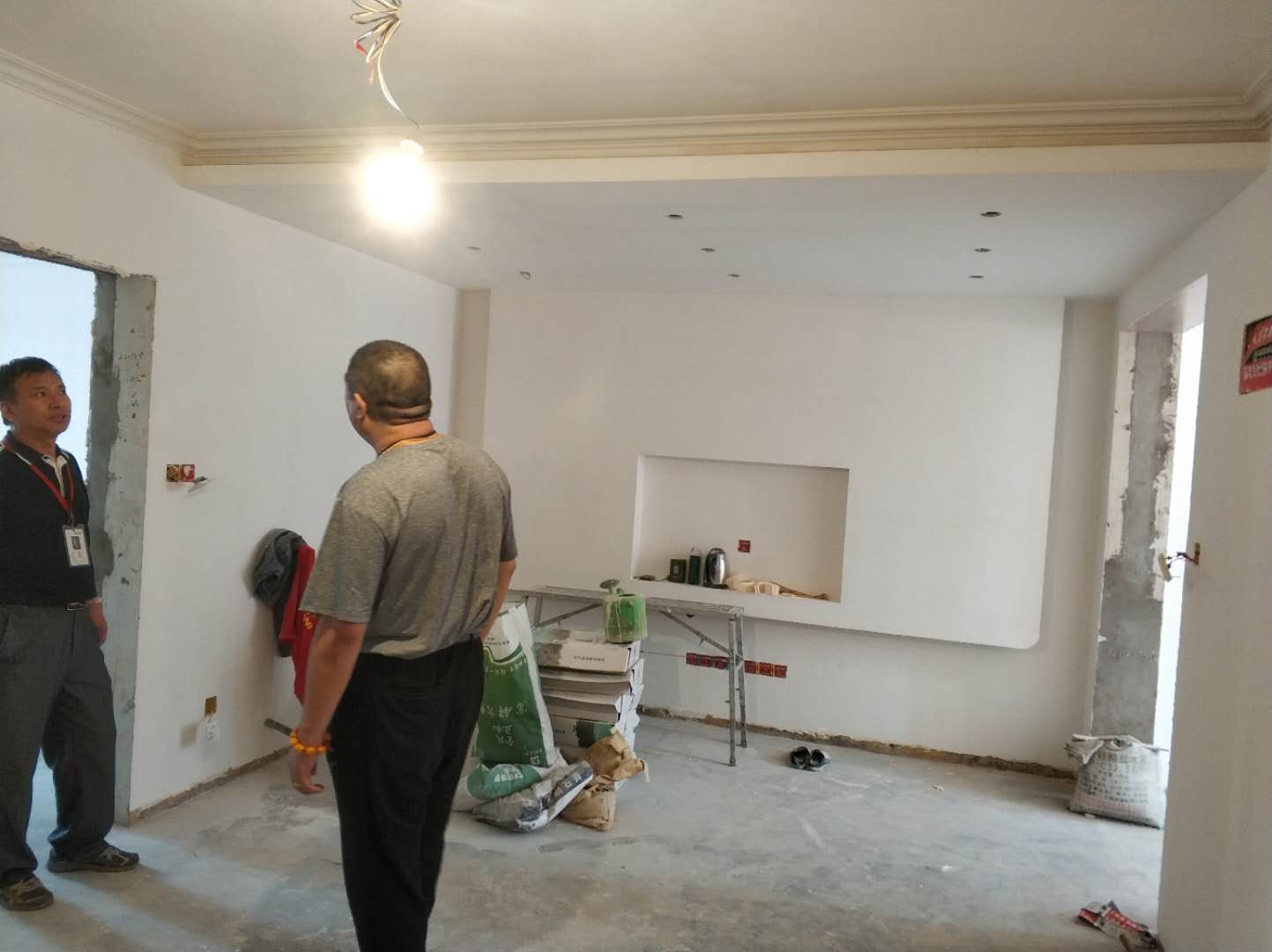 工程大PK正式启动,领航国际领导带领工程部突击检查工地 工程大PK正式启动,领航国际领导带领工程部突击检查工地